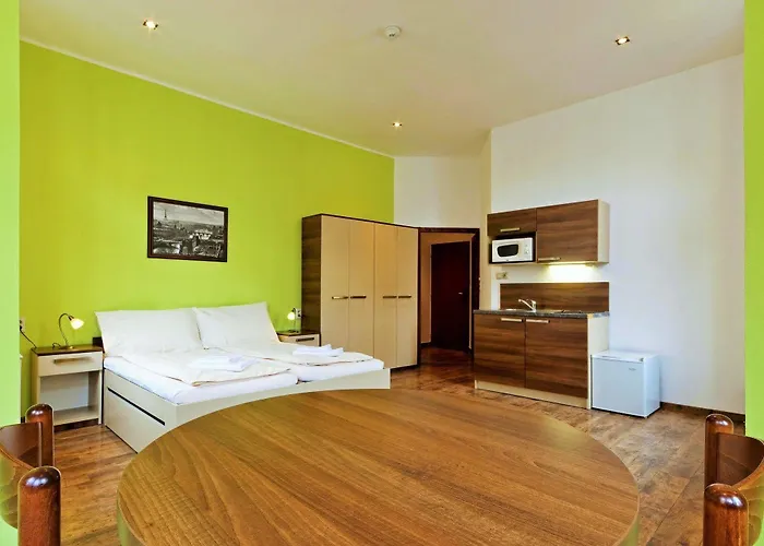 Dvorakova Pensjonat 3*