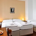Dvorakova 3*